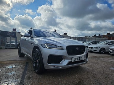 Jaguar F-PACE 3.0 D300 V6 First Edition Auto AWD Euro 6 (s/s) 5dr DELIVERY/FINANCE/WARRANTY SUV 2016, 122000 miles, £15995