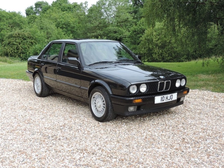 BMW 3 series 1989 model
