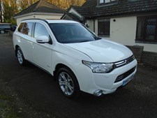 Mitsubishi Outlander DI-D GX 4