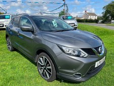 Nissan Qashqai 1.5dCi (110ps) Tekna (Glass Roof) Hatchback 5d 1461cc