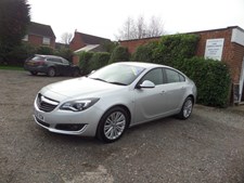 Vauxhall Insignia 1.4i 16v Turbo (140ps) Design (Nav) (s/s) Hatchback 5d 1364cc