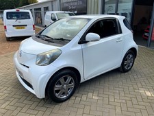 Toyota IQ VVT-I IQ2