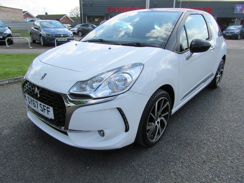 DS DS 3 1.2 PureTech Connected Chic Euro 6 (s/s) 3dr GREAT SERVICE HISTORY ! Hatchback