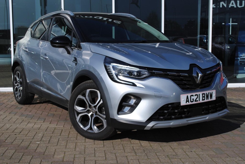 Renault Captur 1.0 TCE 90 S Edition 5dr Very low miles high spec SUV