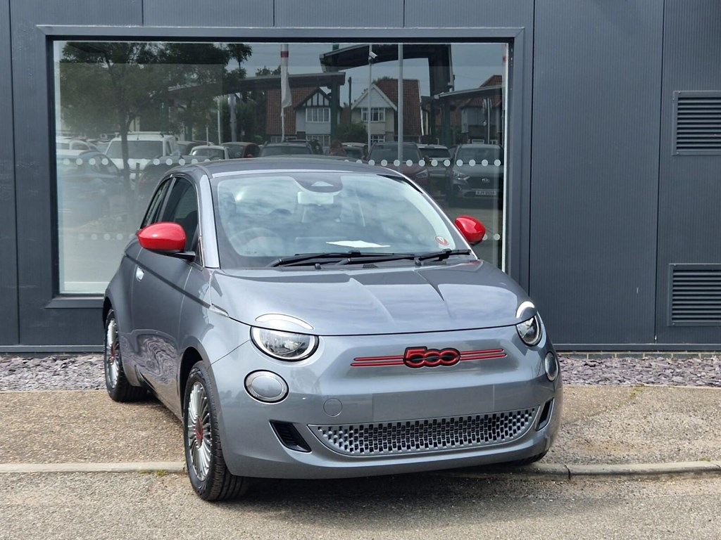 Fiat 500 87kW Red 42kWh 3dr Auto *WIRELESS CHARGING PAD* Hatchback