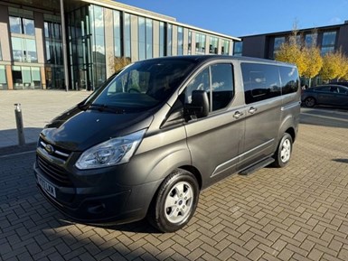 Ford Tourneo Custom 310 TITANIUM 8 SEATS MINIBUS 2.0EcoBlue L1 EU6 S/S *AIRCON*SENSORS*ALLOYS* HEAT PACK*EL PACK*FRONT Other 2017, 43000 miles, £14490