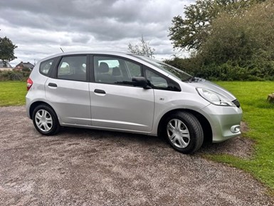 Honda Jazz 1.2 i-VTEC S Hatchback 5dr Petrol Manual Euro 5 (A/C) (90 ps) Hatchback 2011, 100369 miles, £2995