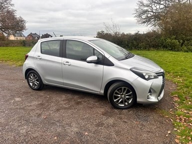 Toyota Yaris 1.33 Dual VVT-i Icon Hatchback 5dr Petrol Manual Euro 5 (99 ps) Hatchback 2014, 76510 miles, £5795