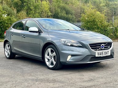 Volvo V40 D2 R-design + Full Service History + Zero Tax + A/c Hatchback 2015, 73225 miles, £6495