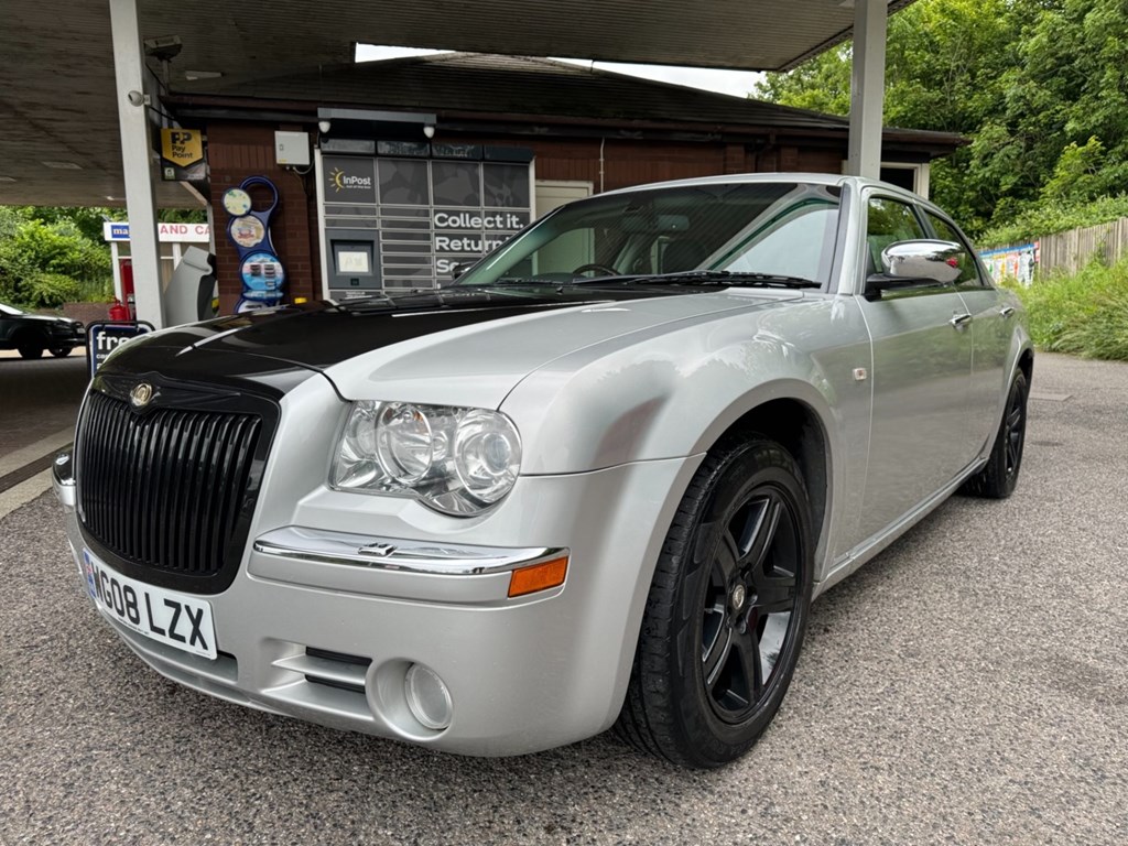 Chrysler 300C C 3.0 V6 CRD 4DR AUTOMATIC/HISTORY /LEATHER /81000 MILES/ BOSTON MUSIC SYSTEM Saloon